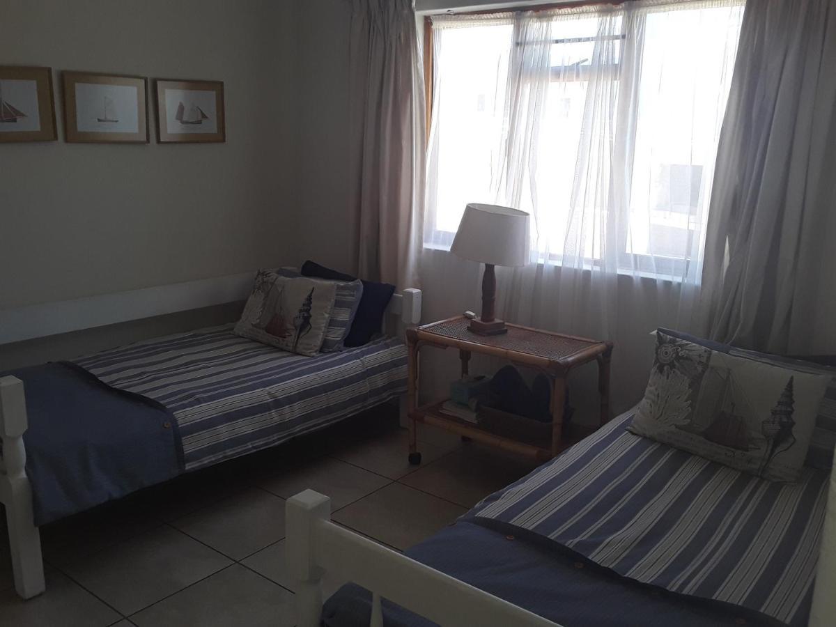 Mclaren Self Catering Apartment Gansbaai Bagian luar foto